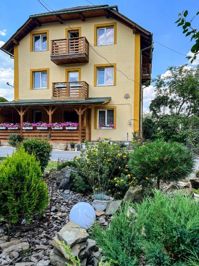 Ніч Над Карпатами Hotell Slavskoje Eksteriør bilde